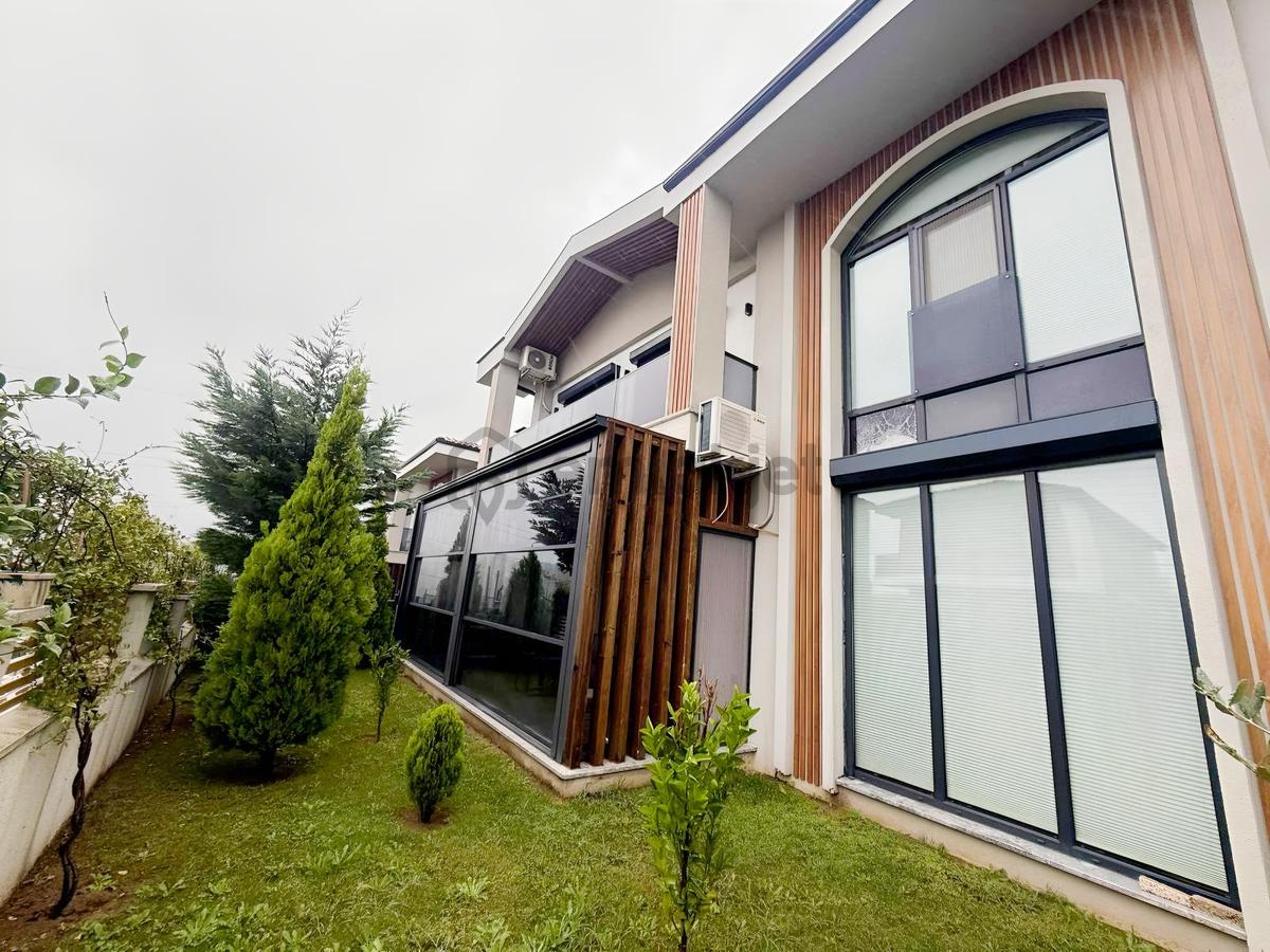 Tarcanlardan Tüysüzlerde Hayalinizdeki 4+1 Villa