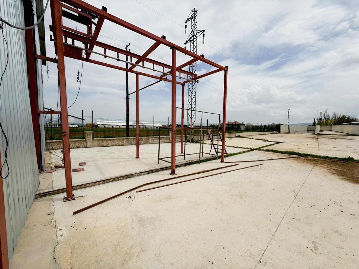 21.000m2 1500 Büyük Baş Kapasiteli Satılık Çiftlik - 22