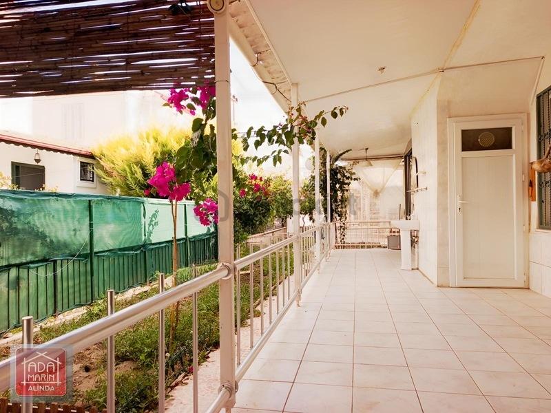 Kuşadasında Denize Yakın Satılık Villa - 3
