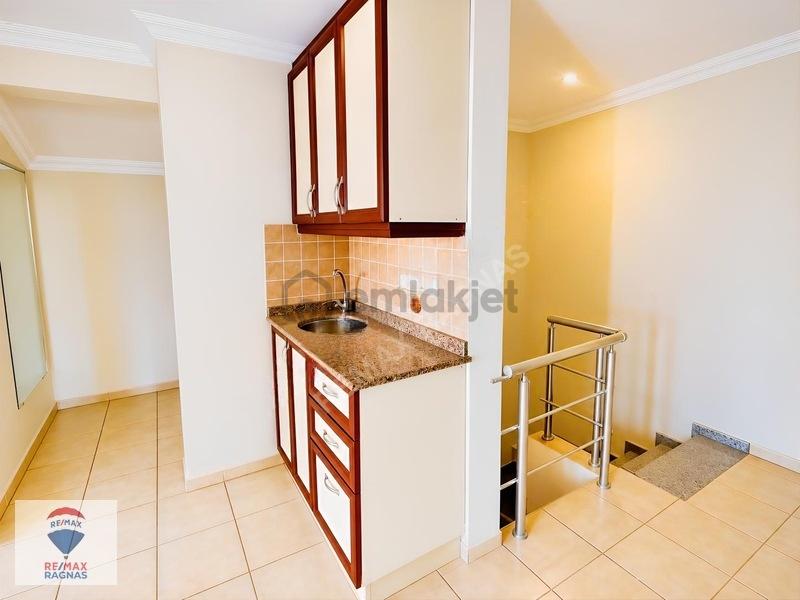 Ümraniye İnkılapta Kiralık 5+2 Dubleks Daire - 14