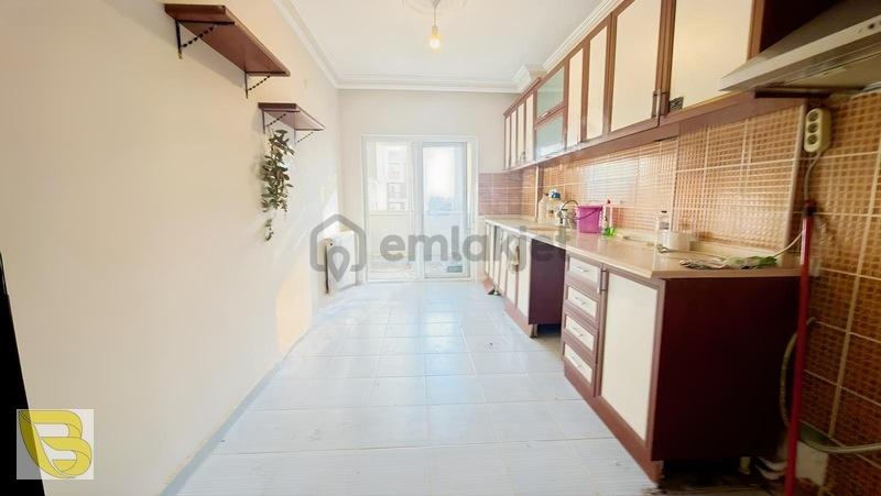 Yeniköy Merkezde Kiralık 3+1 Daire Ebeveyn B.&d.gazlı - 3