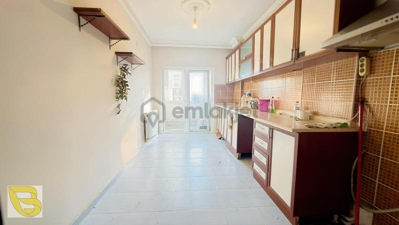 Yeniköy Merkezde Kiralık 3+1 Daire Ebeveyn B.&d.gazlı - 2