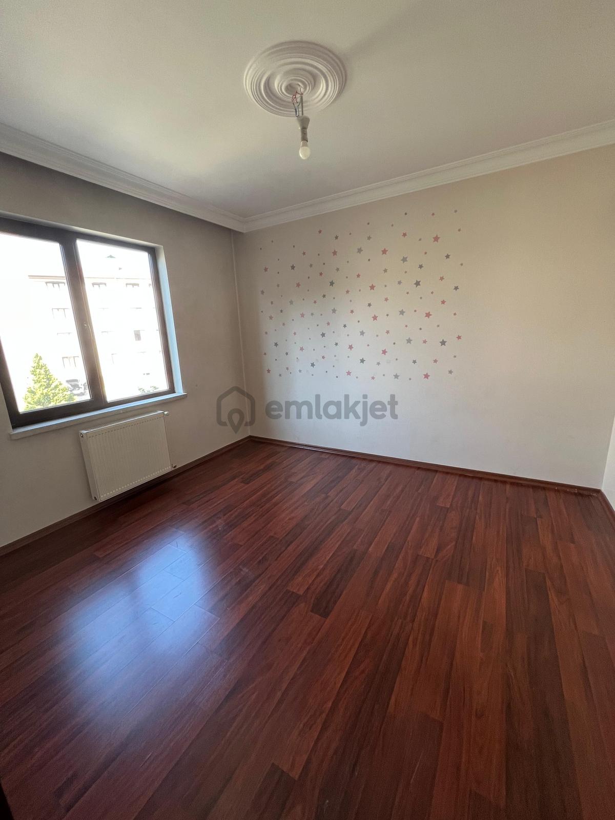 Afyon Özsu Emlak'tan Uydukent'te Kiralık 3+1 Daire - 9