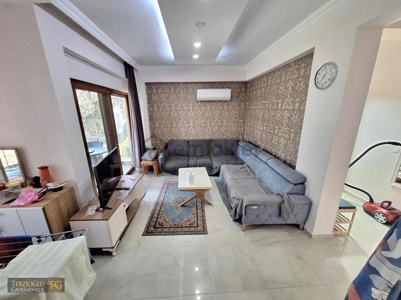 Terzioğlundan Denize Yakın Devamlı Kiralık Eşyalı 3+1 Lüksvilla - 15