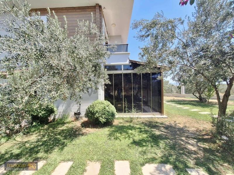 Terzioğlundan Denize Yakın Devamlı Kiralık Eşyalı 3+1 Lüksvilla - 4