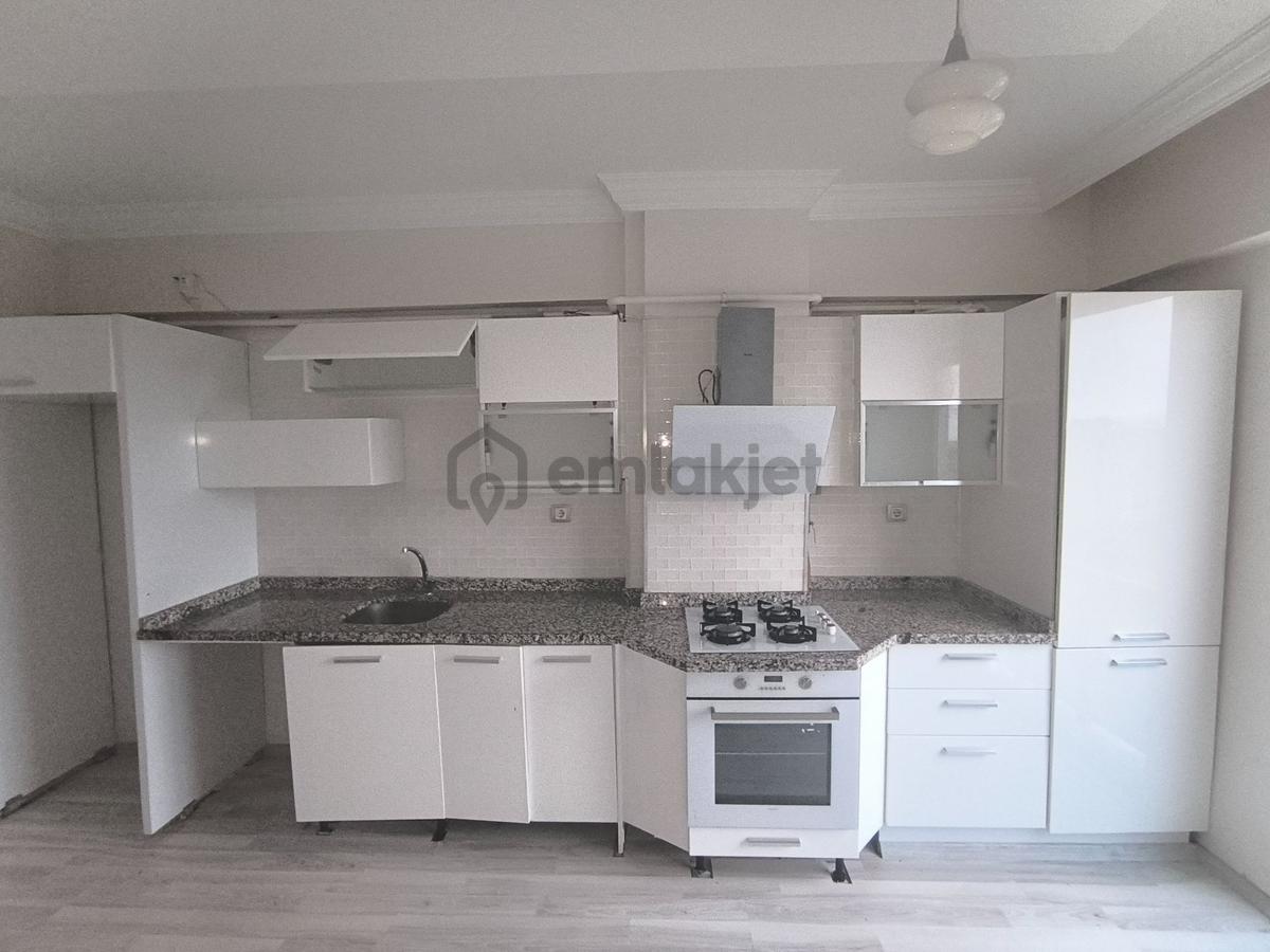 Adıyaman Sitelerde Satılık 3+1 Bulvar Cepheli Ferah Daire - 8