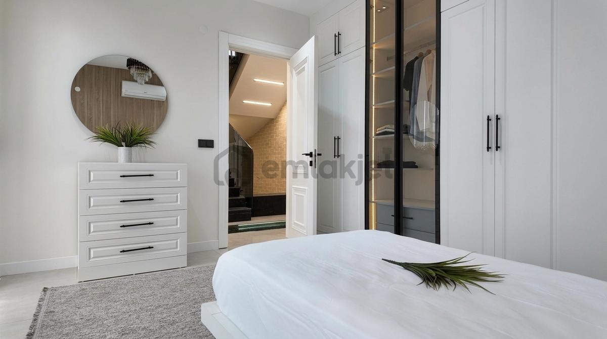 Didim Efelerde Sıfır Lüks Tasarımlı 4+1 Full Eşyalı Villa - 32
