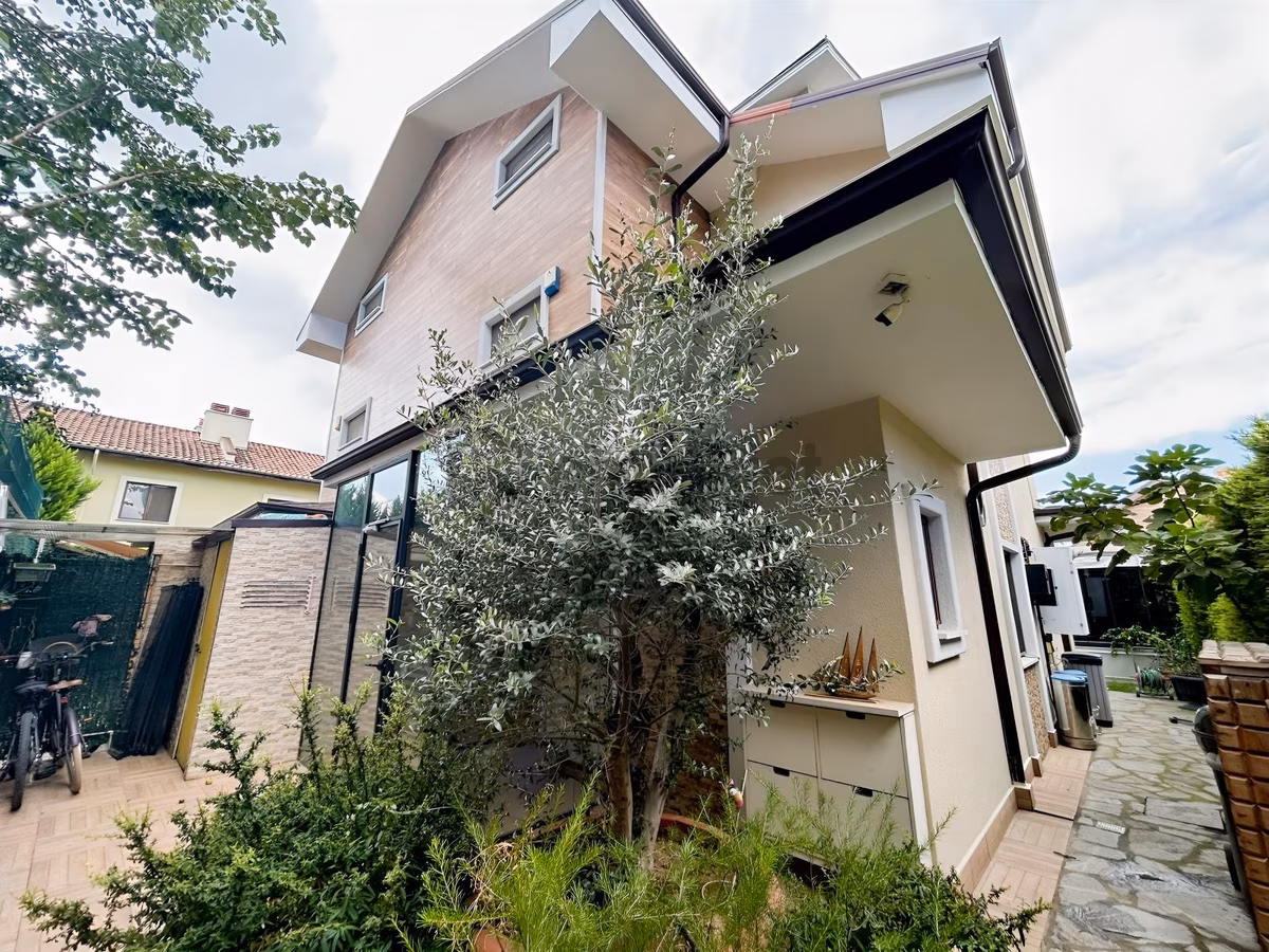 Nilüfer Üçevler Villa Tria Sitesinde 4+1 Satılık Villa - 6