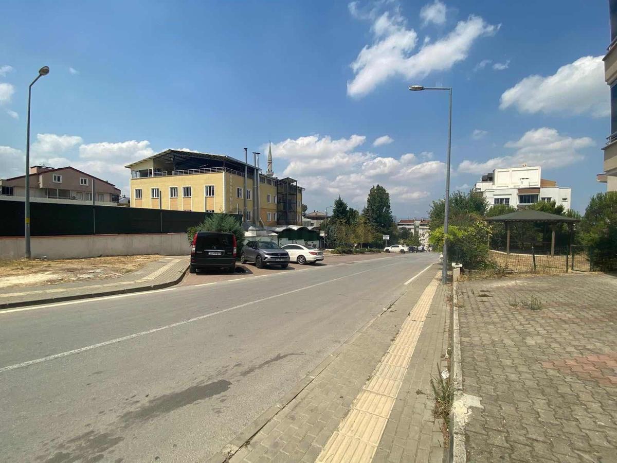 Nilüfer Demirci' De Yol Üstü Geniş Cephe'li İşyeri - 14