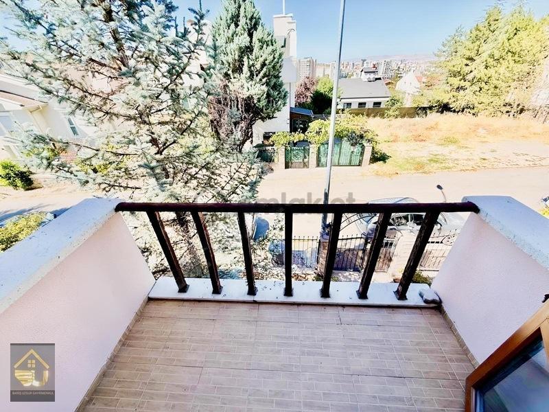 Çayyolu Alacaatlı'da Harika Lokasyonda 10+1 Villa - 27
