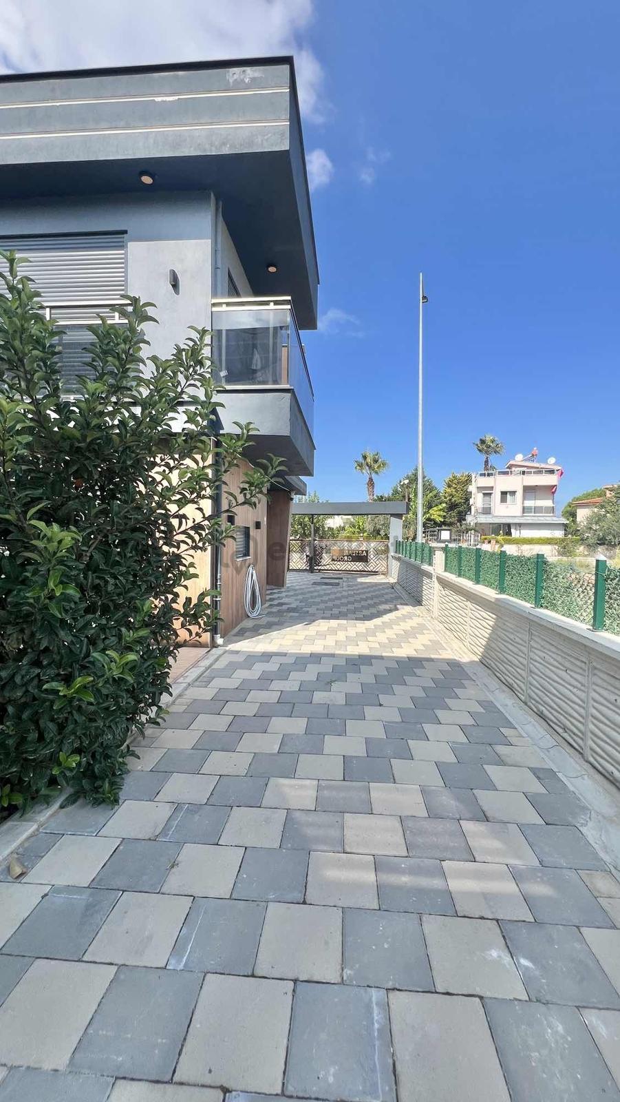 Özel Havuzlu Otoparklı Plaja 1.4 Km Villa - 6