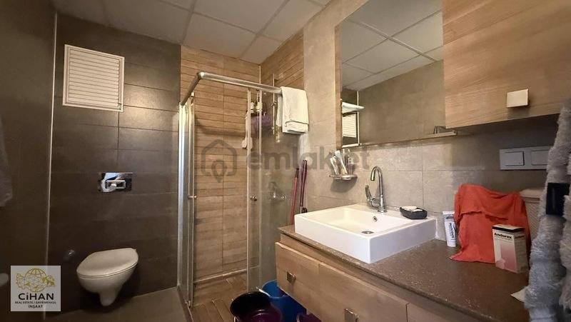 Şehir Merkezinde Kiralık Eşyalı 1+1 - 12