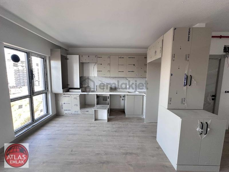 Atlas'tan Endemik Vadi Protokol Yolu Çiftbalkon Loft2+1 - 4