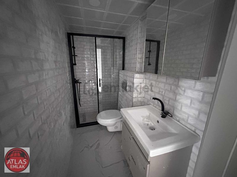 Atlas'tan Endemik Vadi Protokol Yolu Çiftbalkon Loft2+1 - 17