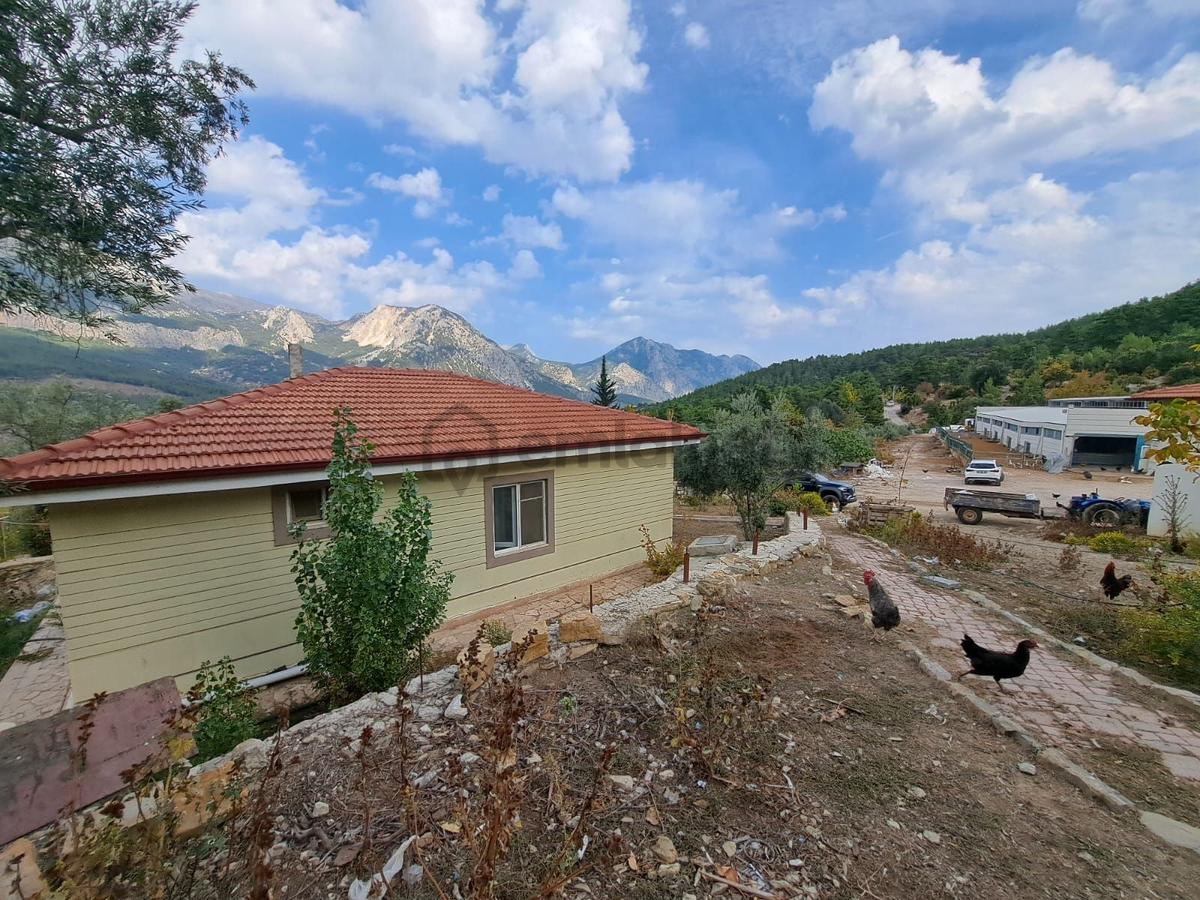 Ruhsatlı Ve Yapı Kullanım İzinli 1.500m² Hayvancılık Tesisi - 9