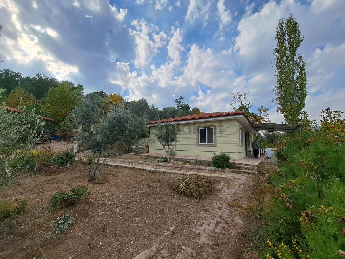 Ruhsatlı Ve Yapı Kullanım İzinli 1.500m² Hayvancılık Tesisi - 13