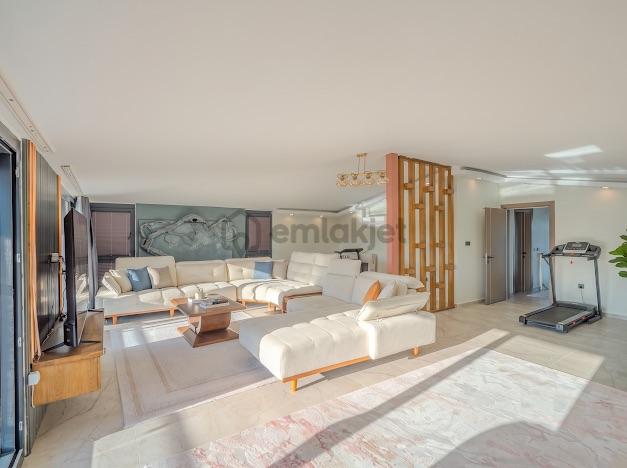 Muğla Köyceğiz Yangı'da 6+1, Eşyalı Isıtmalı Havuzlu Lüks Villa - 8