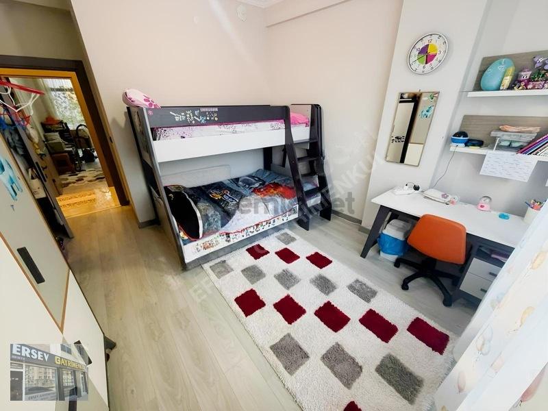 Çamlıca Birlik Cadde Dibi Satılık 3+1 Daire: 135m², Otoparklı - 12