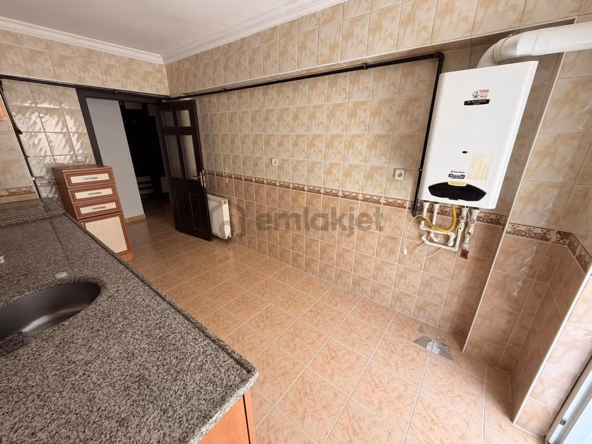 Winnest'ten Bahçelerüstü'nde 3+1 Ara Kat Kiralık Daire - 14