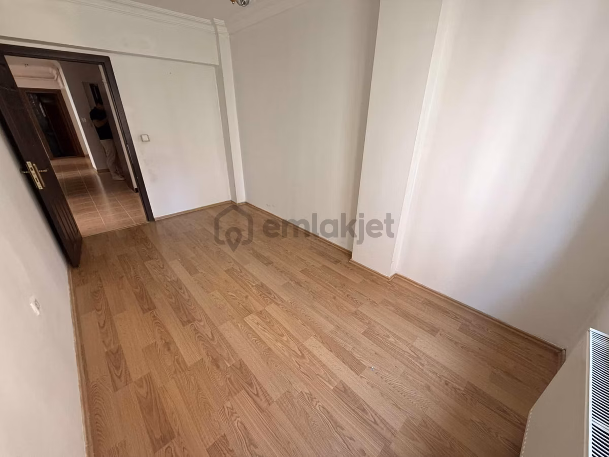 Winnest'ten Bahçelerüstü'nde 3+1 Ara Kat Kiralık Daire - 34
