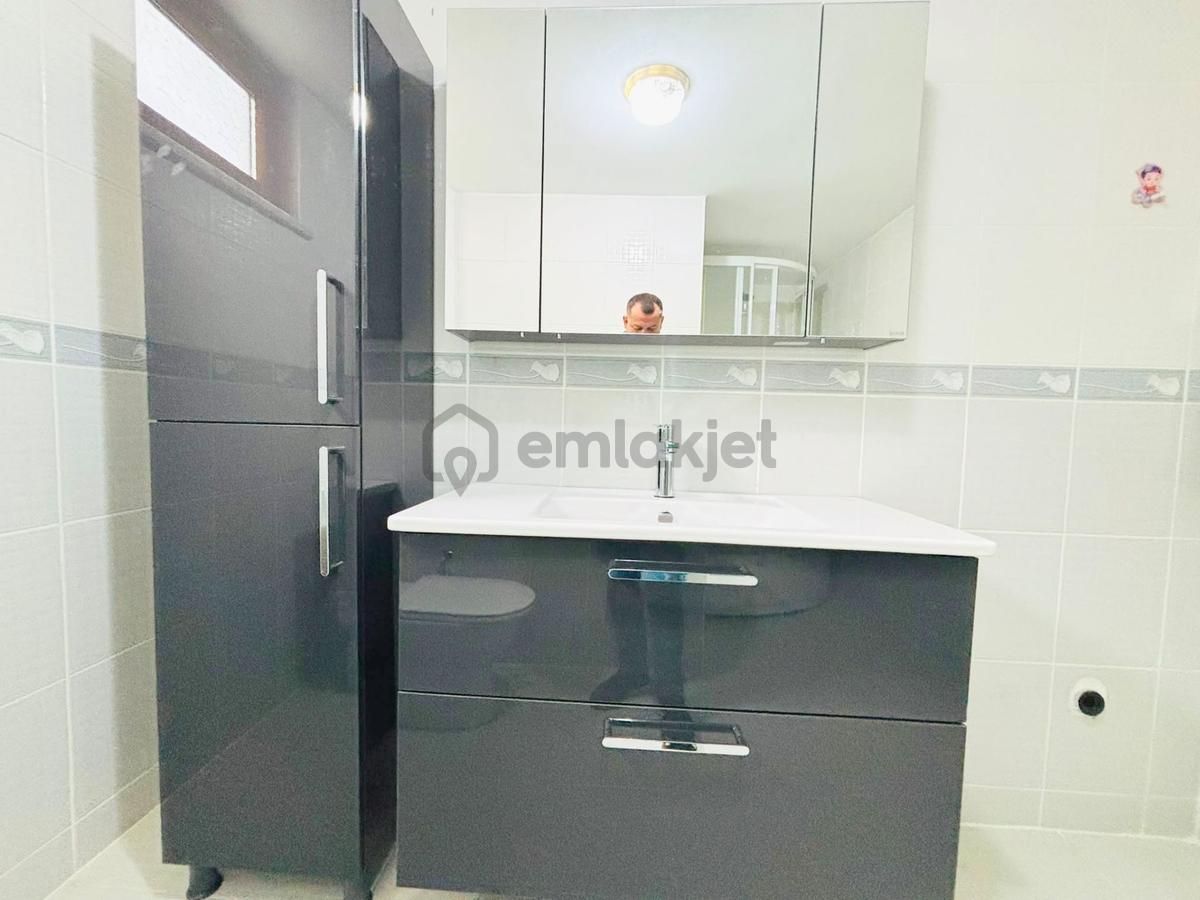 Mertcan'dan E5 Metroya 5dk Yürüme Ara Katta Geniş 3+1 Daire - 30
