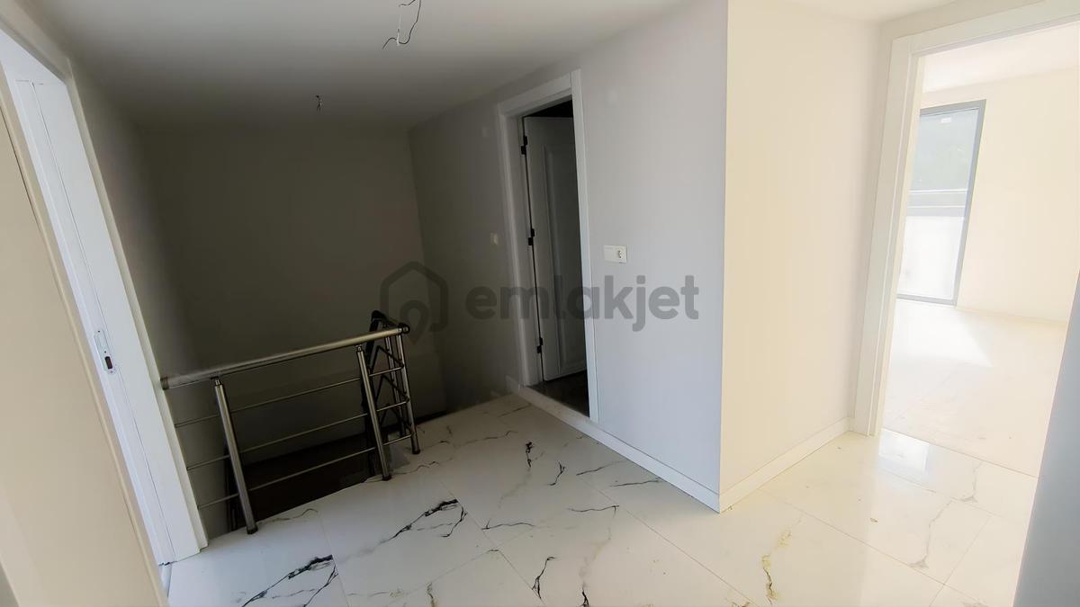 Bursa Nilüfer Hasanağa'da 4+1 Satılık Dubleks | 235 M² Brüt - 11