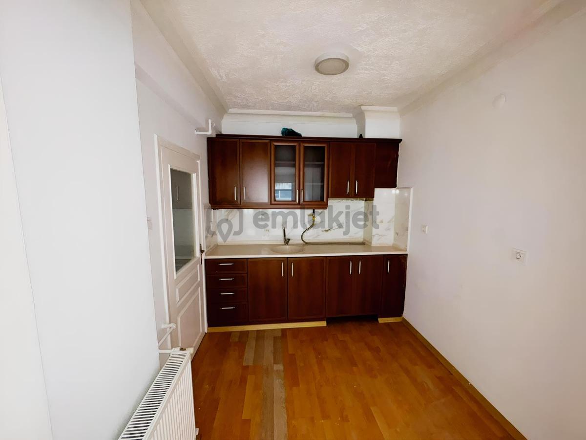 100. Yıl Bulvarı Üzerinde Masrafsız 2+1 Kiralık Daire - 16