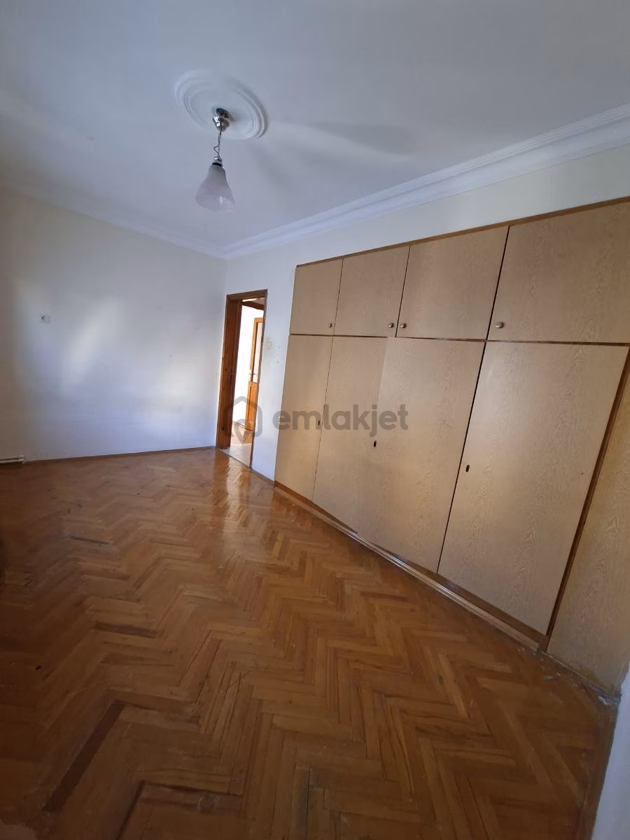 Dörtyol Kavşağında Geniş Daire - 4