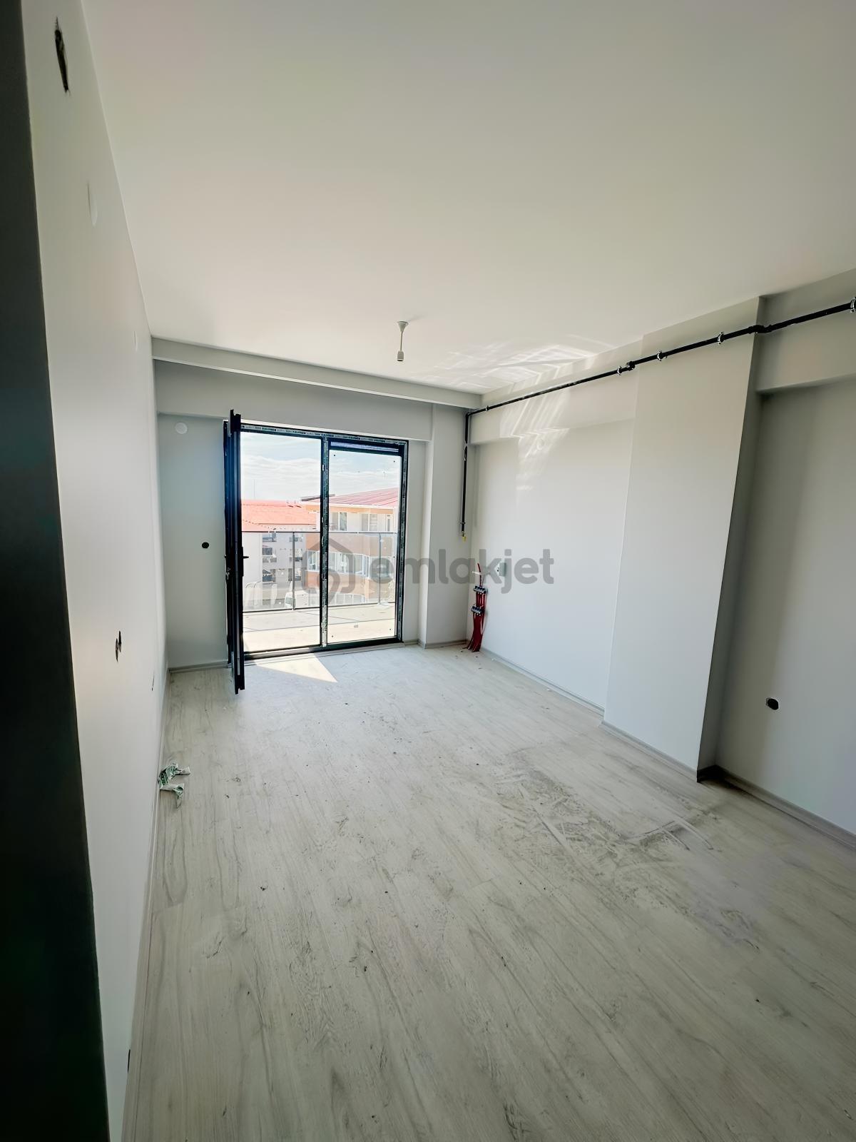 Buluruzdan Edirne Atatürk Mah.satılık 1+1 Daire - 8