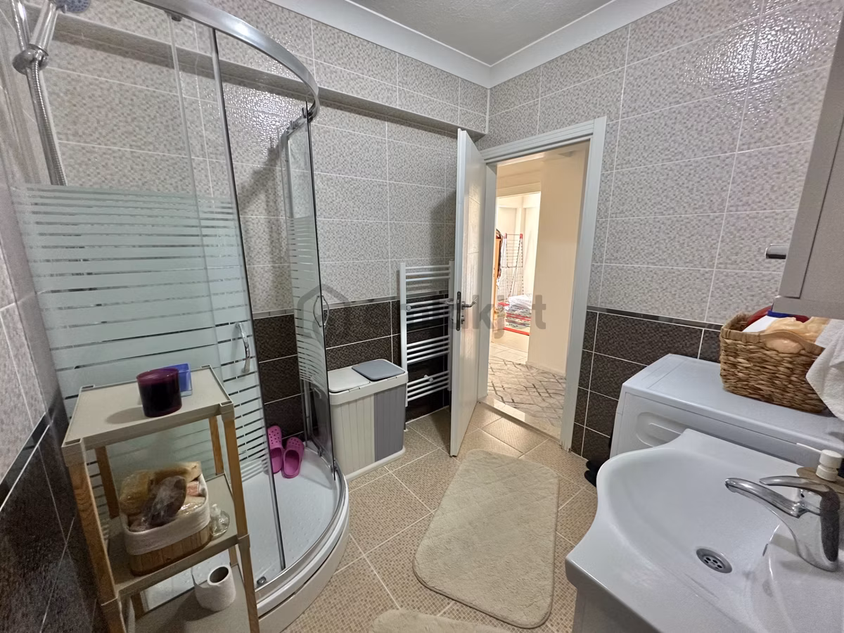Site İçi Asansörlü Otoparklı Arakat Daire - 24