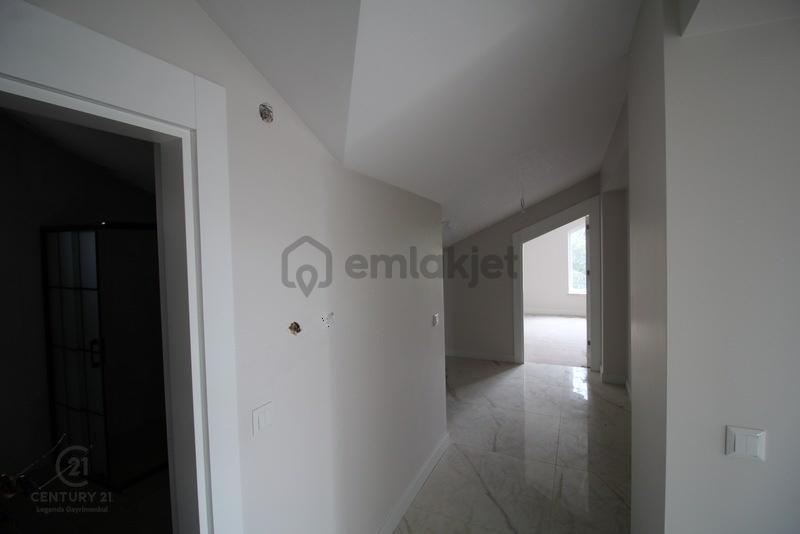 Bahçelievlerde Geniş Ailelere Özel 1500 M² Arsa İçinde 2 Villa - 19