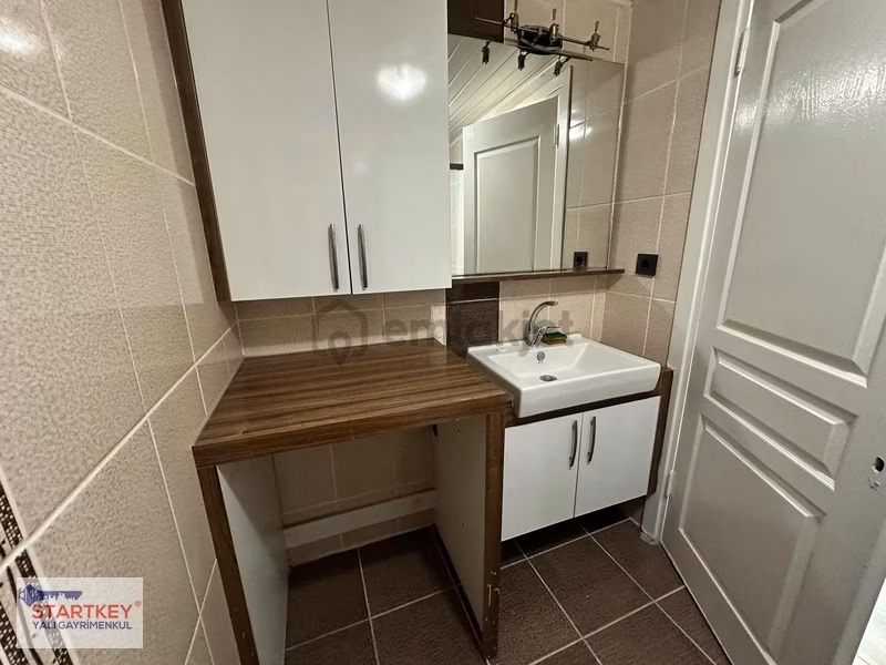 Çiğli'de Merkezi Konumda Kiralık 3+1 Daire - 13