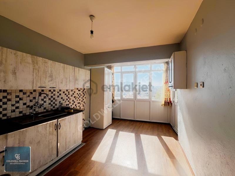 Bayraklı 2 Katlı 2 Daire Tadilatlı 146 M2 Arsa Müstakil Ev - 16