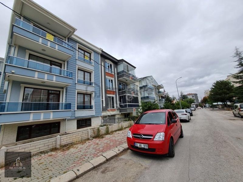 Afyon Harbiş Gazi Mahallesinde 4+1 Kiralık Daire - 21