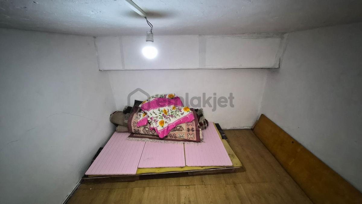 Abidinpaşada 15 Metre + 15 Metre Wcli Kiralık Dükkan - 11