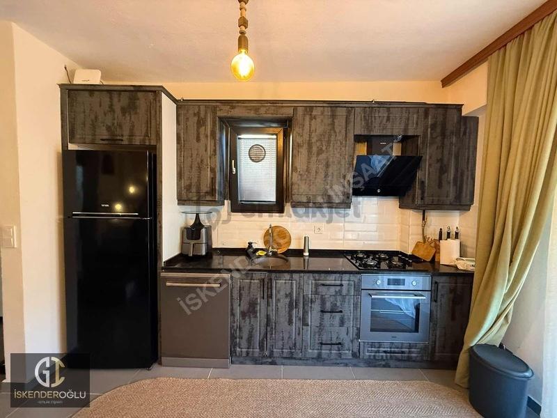 Denize 3 Dk | Havuzlu | Müstakil Bahçeli | Eşyalı Lüks Villa - 12