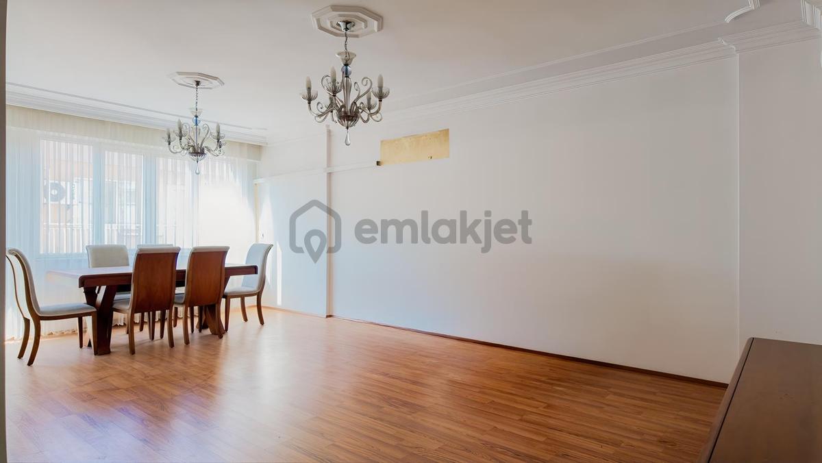 Aydın Hasan Efendi Mh.'de Satılık 4+1 Otoparklı Ara Kat Daire - 8