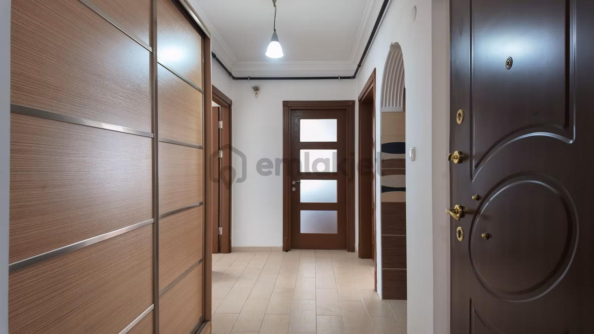 Aydın Hasan Efendi Mh.'de Satılık 4+1 Otoparklı Ara Kat Daire - 31