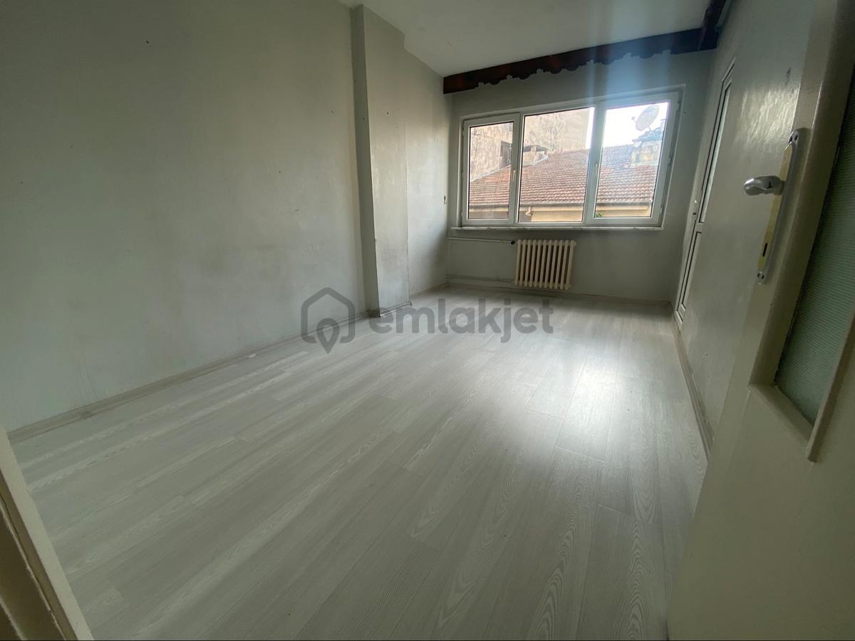 Bursa Yıldırım Yeşil Mah 3+1110 M Ara Kat Daire - 15