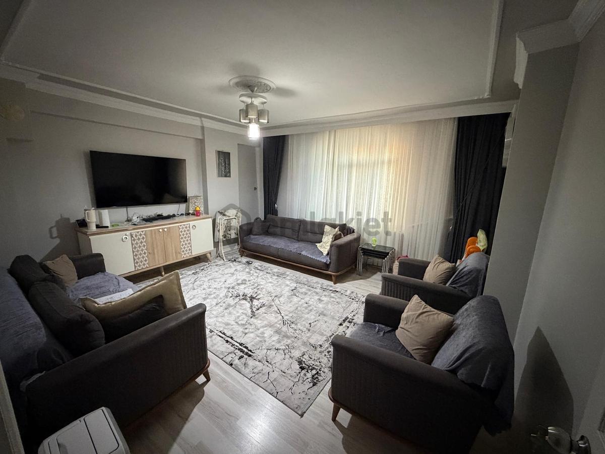 Tuzla Orta Mah. Ara Kat Klimalı Geniş Mutfak Satılık 3+1 Daire