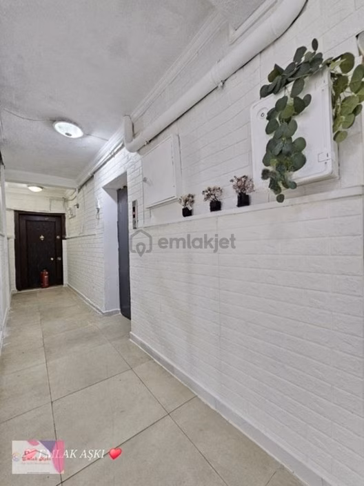 Memurevleri Güzeli Cadde Üzerinde Süper Lokasyonda Asansörlü - 8