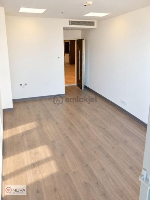 Nova'dan Sarphan Finans Park'ta 1+1 120m2 Kiralik Ofis - 12