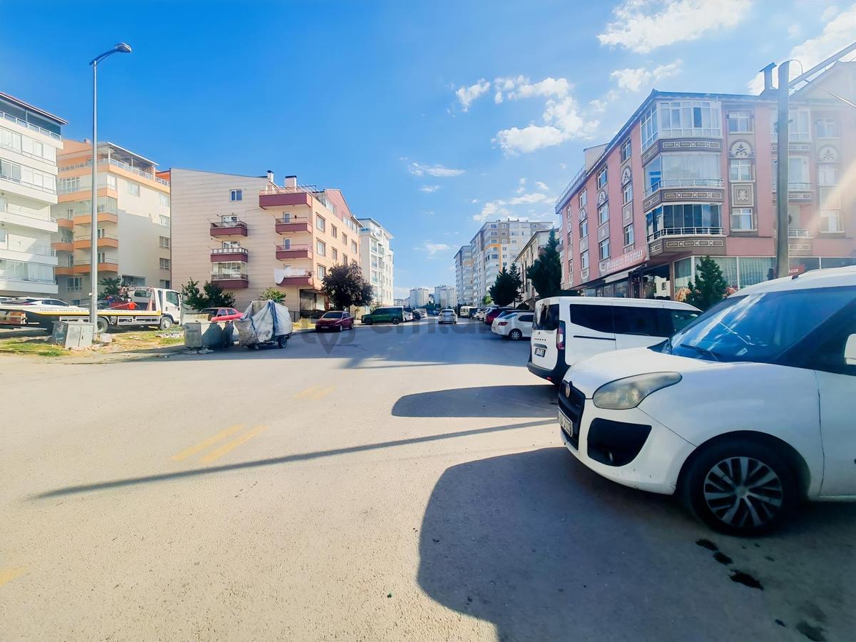 Süvari Mh. Cadde Üzeri Hazır Kiracılı 80m2 Net Dükkan - 21