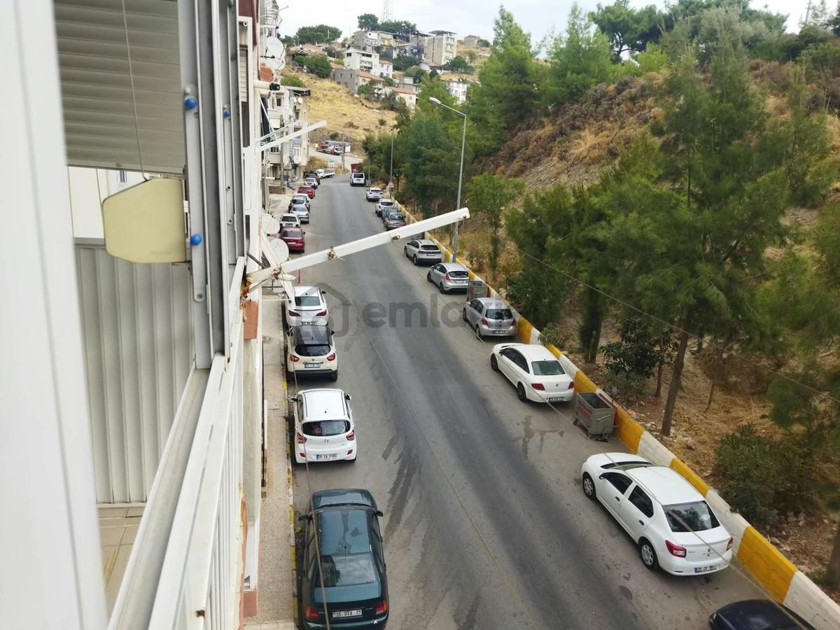 Balçova Ç.emeç Mh. Merkezi Konumda 2+1 Satılık Daire - 23