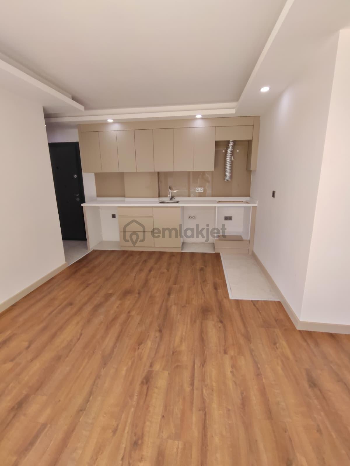 Kepez Göksu’da Havuzlu Si̇tede 1+1 Satilik Dai̇re - 15