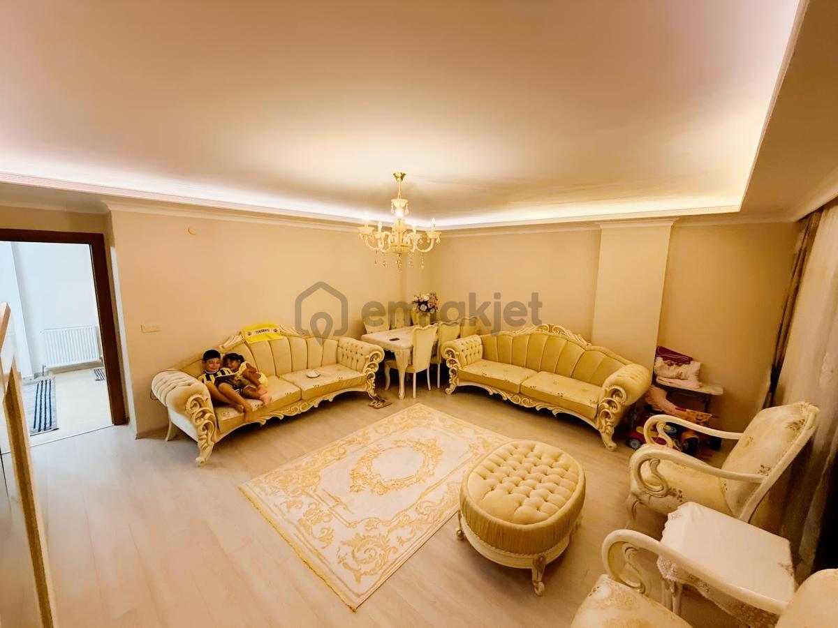 Remax Anka Güvencesiyle Eşyalı Satılık 3+1 Sadece Mükemmel !!! - 10