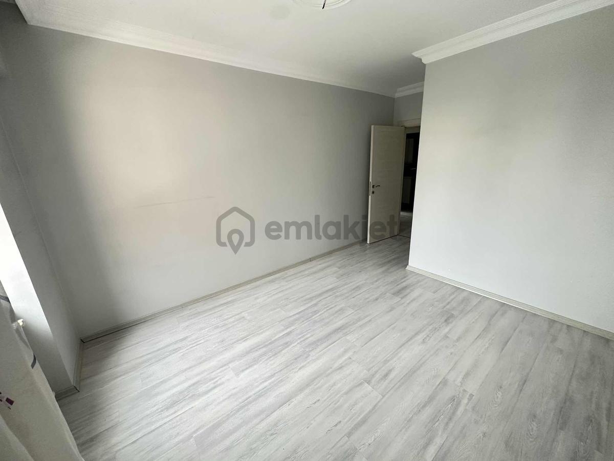 Yağcılarda 3 + 1 Orta Kat Kıralık Daıre - 18