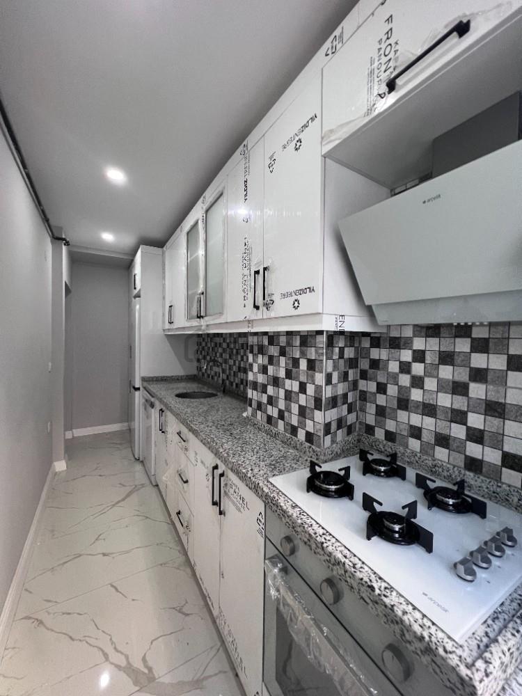 Halkalı İstasyon Mah.1+1 Eşyalı Satılık Daire - 27
