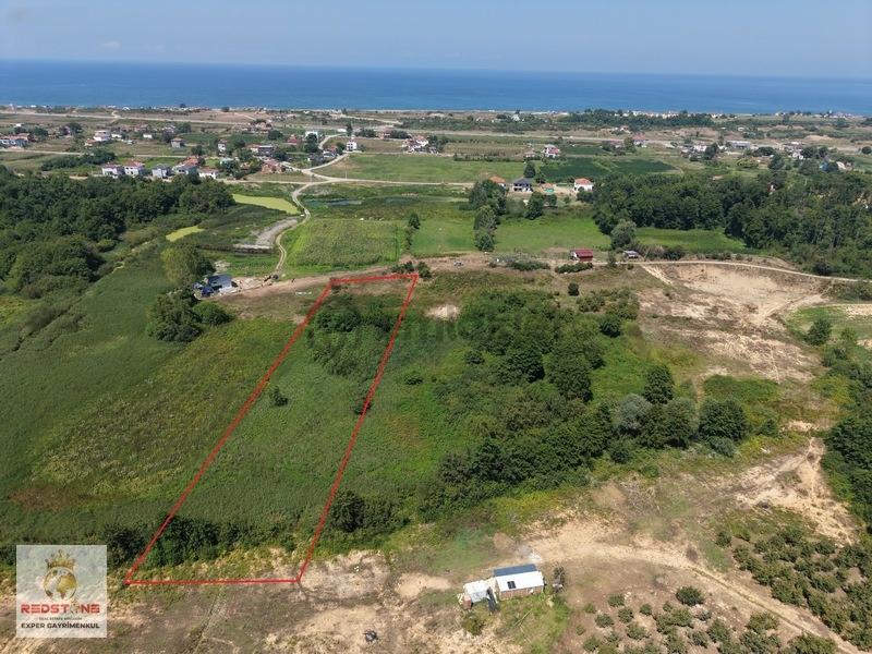 Karasu Köyü Denize 1 Km 4.400m2 Tarla