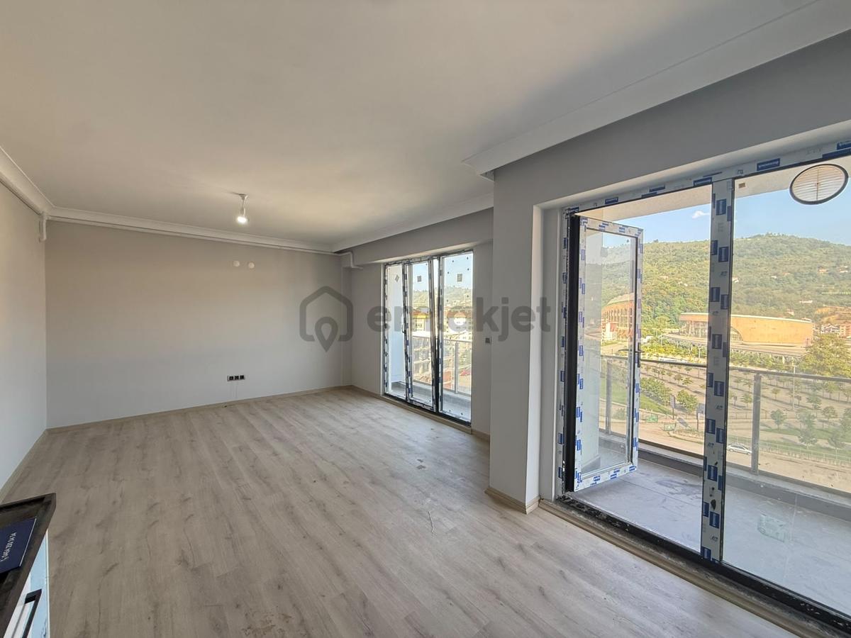 Re/max Nadirden Aksuda Site İçinde Sıfır 2+1 6. Kat - 19